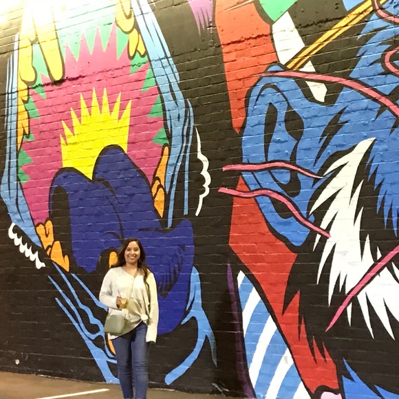 Meet Your Posher, Marissa - Picture 3 of 3